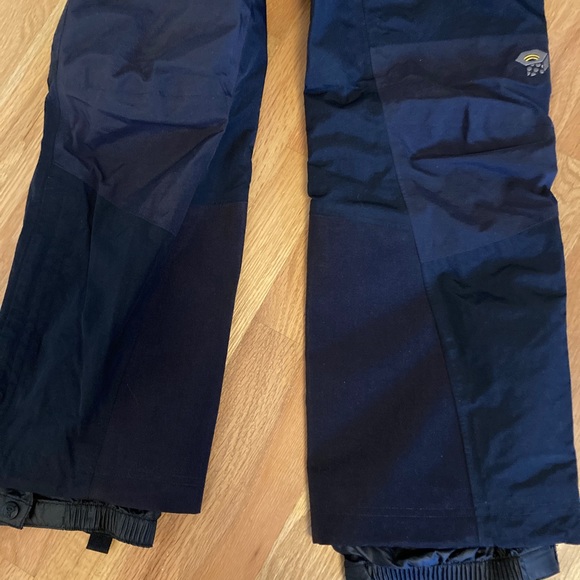 Women’s Mountain Hardware Conduit Ski/Snowboard Pants - Picture 2 of 6